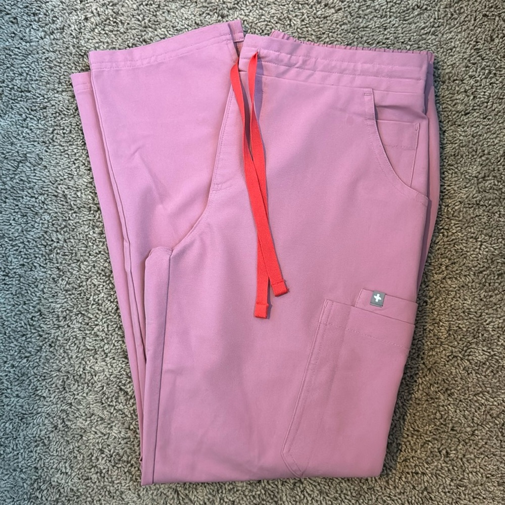 Figs Yola - Chalk Pink